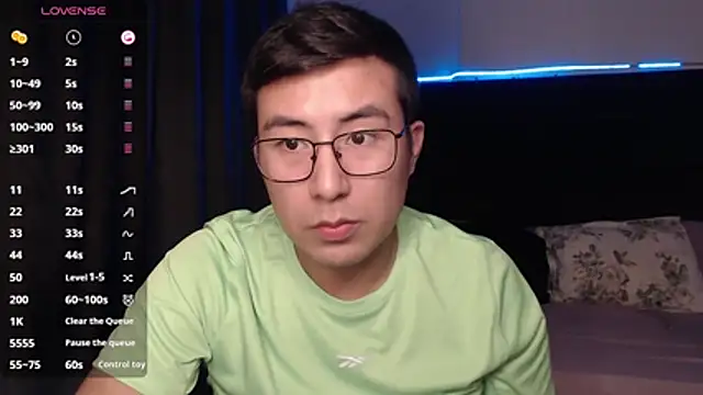 andrewmhilton_ live sex cam