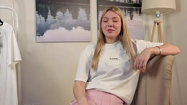 ToyaBosques's cam snapshot