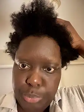 -Yagurlwest's cam snapshot