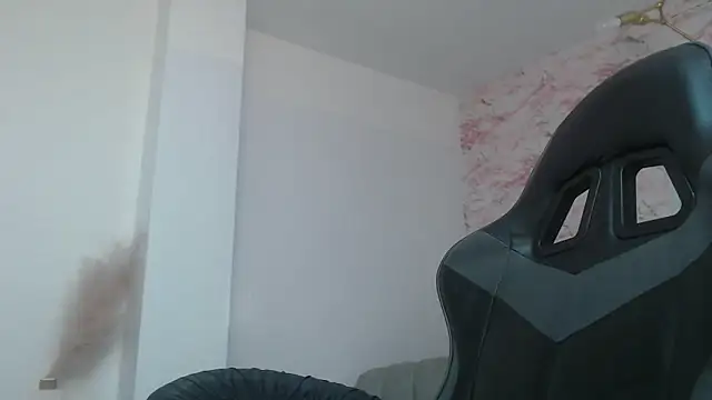 koraa_t's cam snapshot