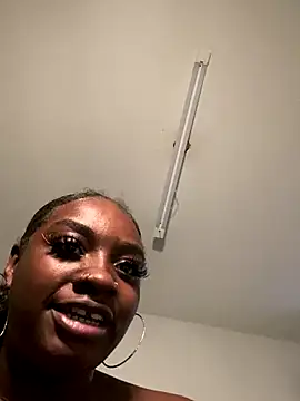 LillShayy's cam snapshot