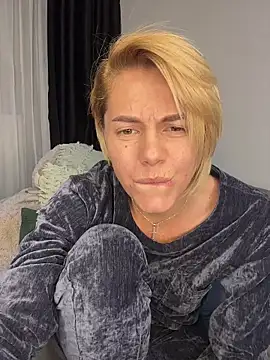 tanyagrey's cam snapshot