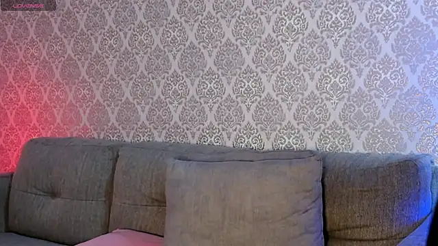 AriRobert_'s cam snapshot