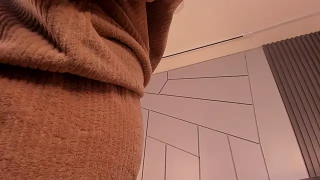 fiorella_paris's cam snapshot