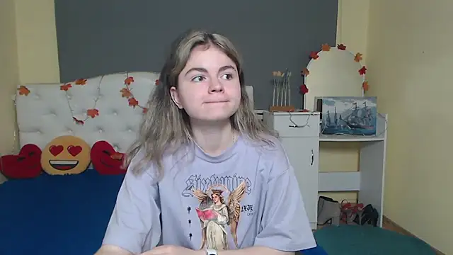 TinaRedly live sex cam