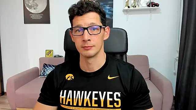 BrutusK08 live sex cam