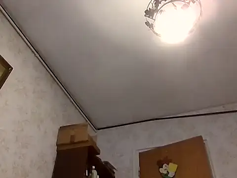 mariusica1@xh live sex cam