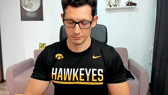 BrutusK08's cam snapshot