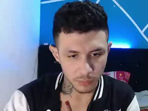 damiansexyboy69's cam snapshot