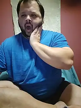 Strongbutgentle36 live sex cam