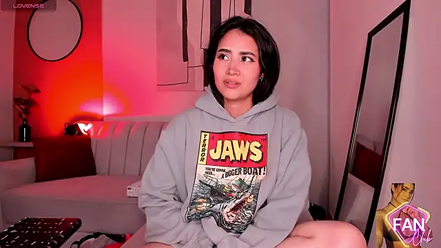 lara_madisson's cam snapshot