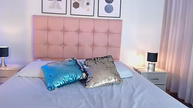 zoe_jones13's cam snapshot