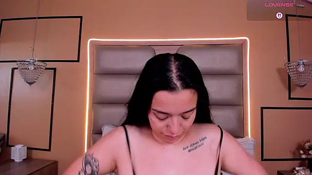 CAYLINCOLLINS's cam snapshot