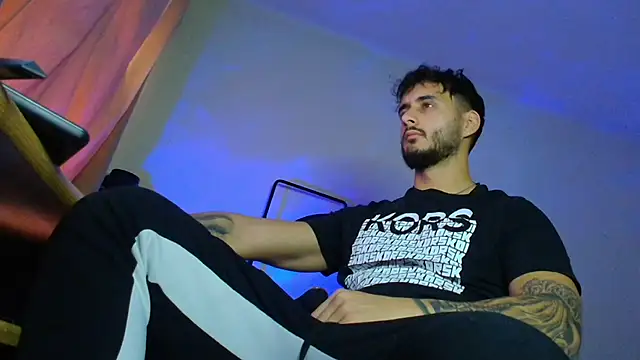 XanderCage99 live sex cam