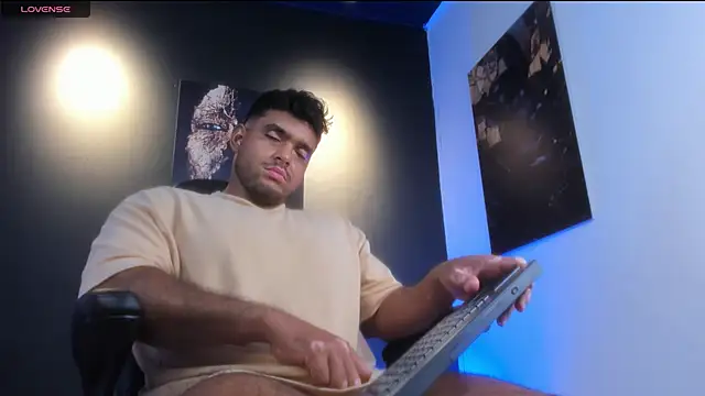 Big_furry_bear13 live sex cam