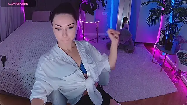 Alisa_Rai's cam snapshot