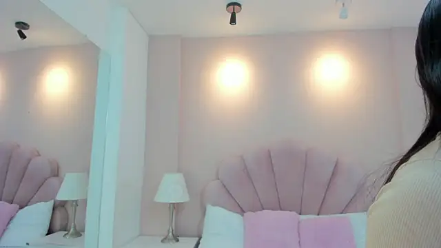 Melanyy_Ebonny's cam snapshot