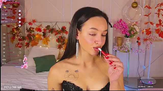 Lolly_Neal's cam snapshot