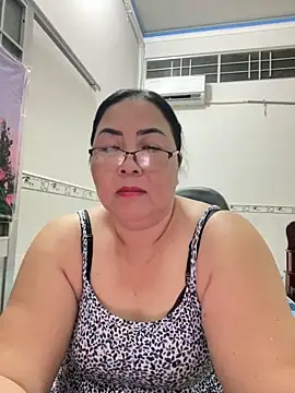 Alinat_'s cam snapshot