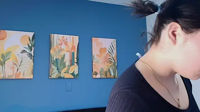 Zamira_Taylor's cam snapshot