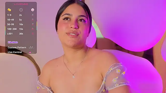 gabyjoness_'s cam snapshot