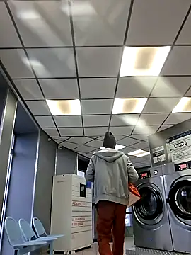 molozeb's cam snapshot