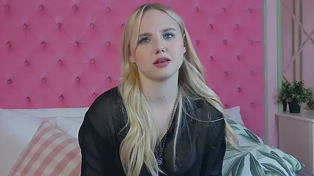 Sky_Cutie's cam snapshot