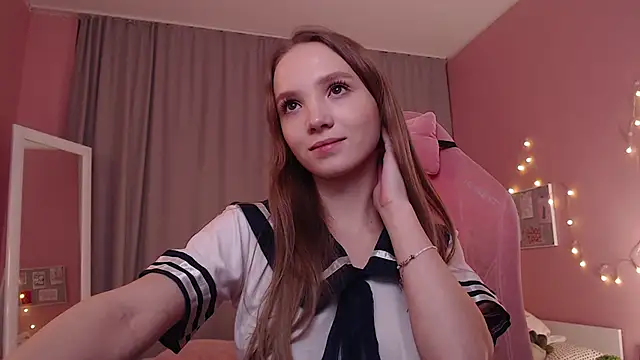 Adria_Arjona's cam snapshot