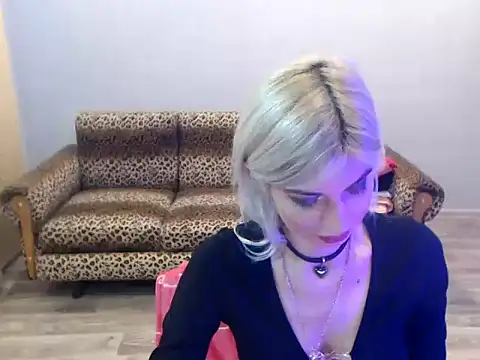 SexyBeatriice's cam snapshot