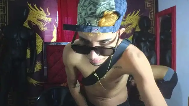 Scoundrel_Room live sex cam