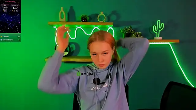 lulu_fly_ live sex cam