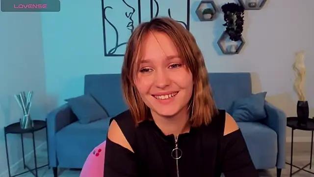 BritnieCute's cam snapshot