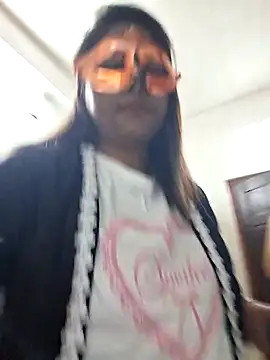 SIMIHOT's cam snapshot