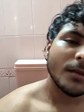 Kira_1413 live sex cam