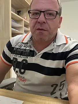 coupleLatinaLovers live sex cam