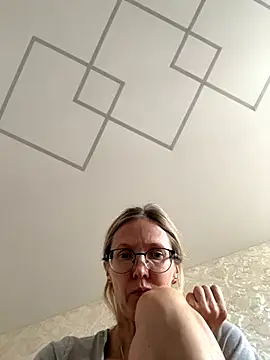 MollyStory's cam snapshot