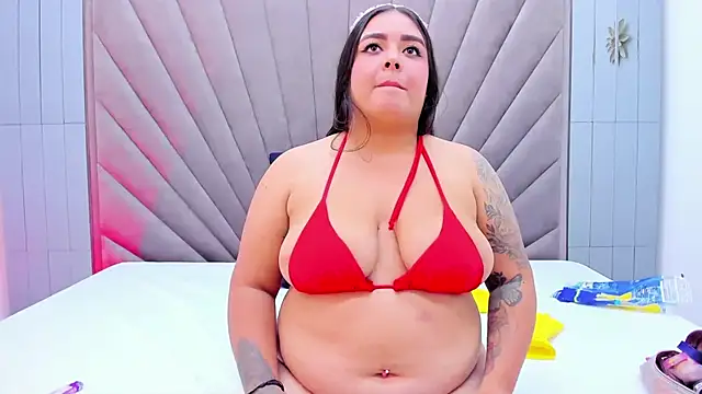 ElenaHills's cam snapshot