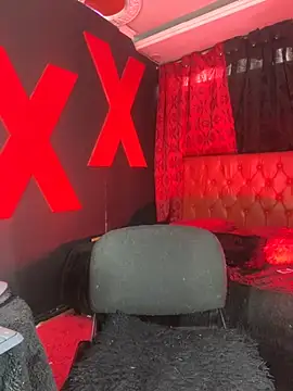 abrilbigcock live sex cam