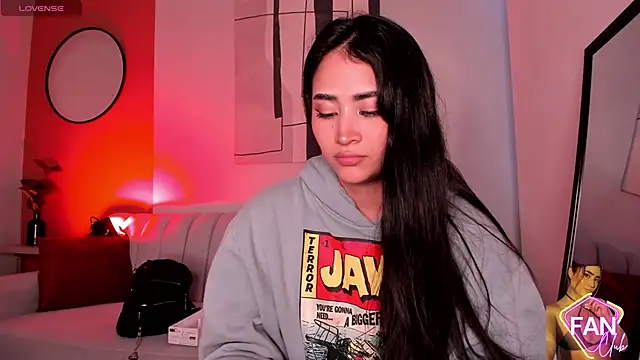 lara_madisson's cam snapshot