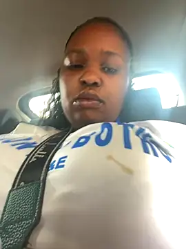 SEXYBOOBS21D's cam snapshot