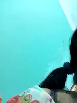 daisy-03's cam snapshot