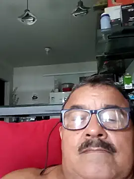 Misterymem63's cam snapshot