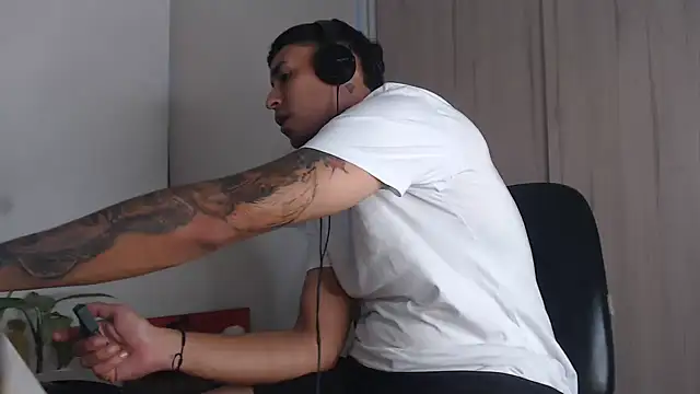 felipelopezz23 live sex cam