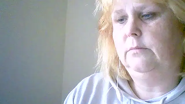 Sylviastar46 live sex cam