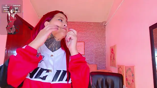 meghan_nill's cam snapshot