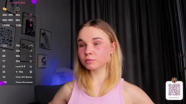 OdetteHarwick's cam snapshot