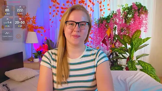 JudithWilson's cam snapshot