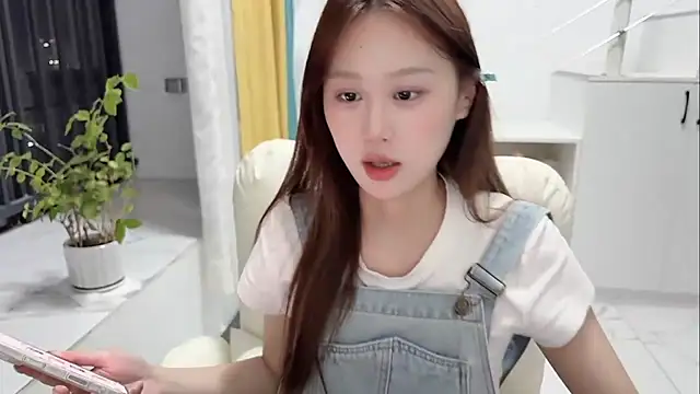 Cassie-20 live sex cam