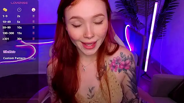 Maya_Light's cam snapshot