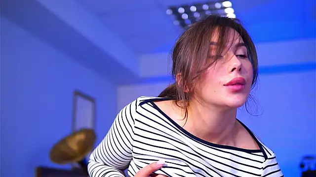 KarinaKokhana's cam snapshot